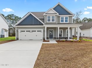 120 Rolling Water Ln, Peletier, NC 28584