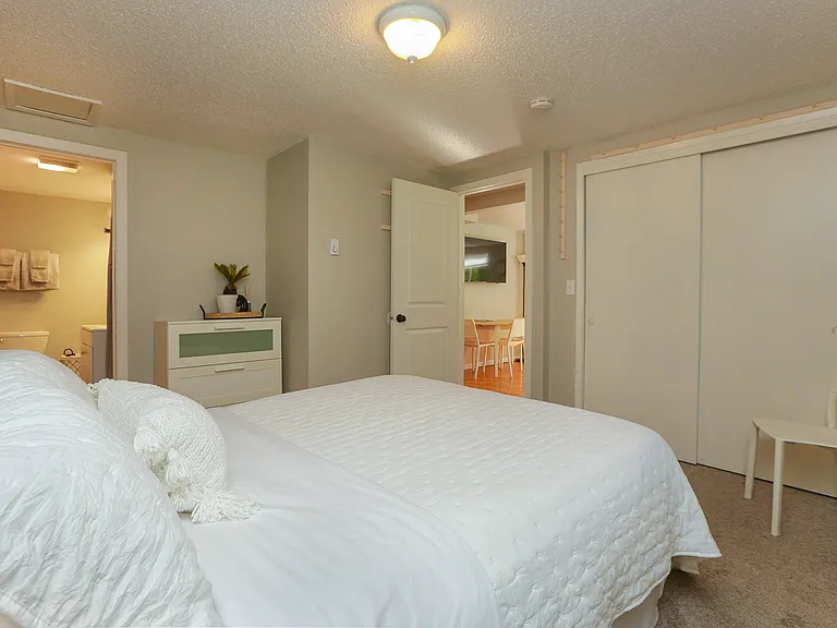 600 SW Dawnview Ct — Photo 14