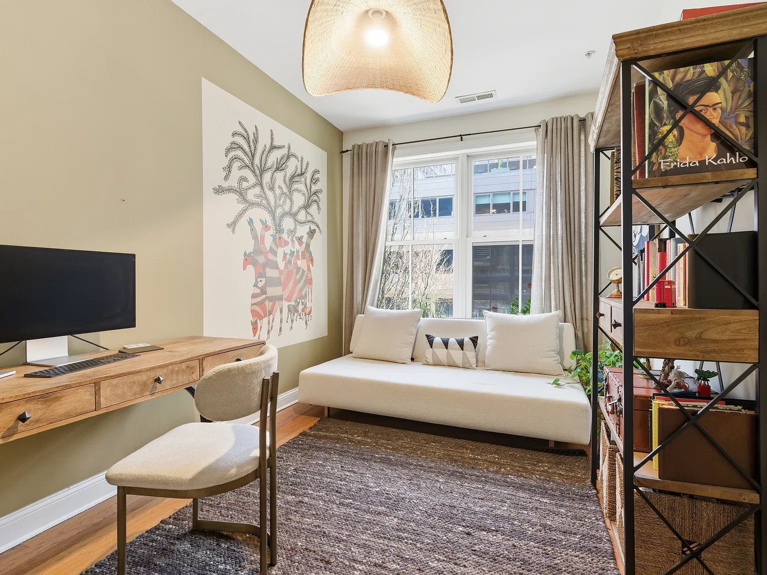 20 Avenue At Port Imperial — Photo 3