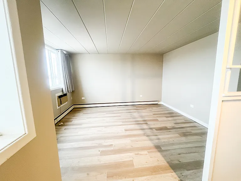 801 Grey St — Photo 12
