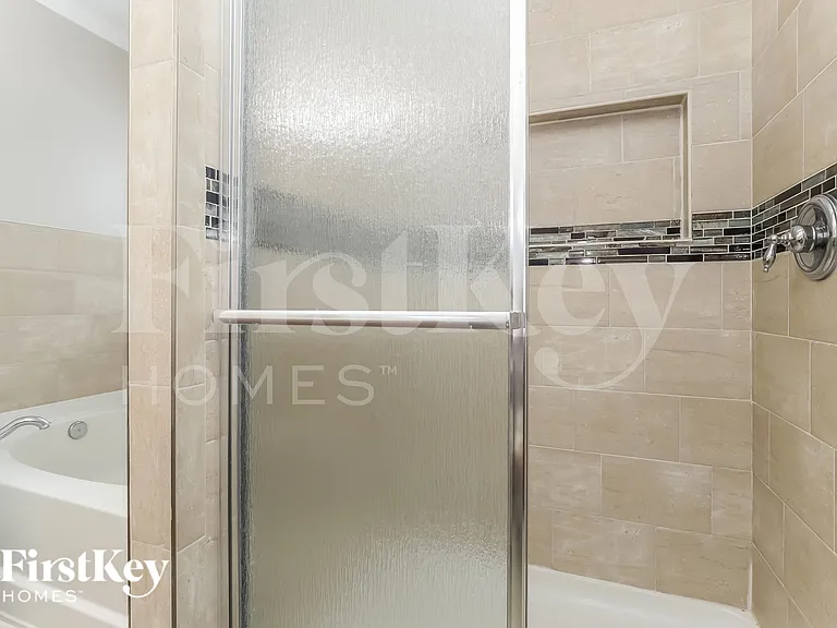 3740 Cottesmore Dr — Photo 15