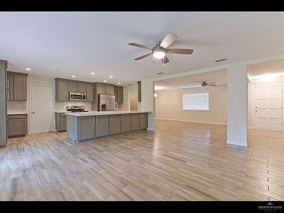 4th image of 1511 Camellia Ave