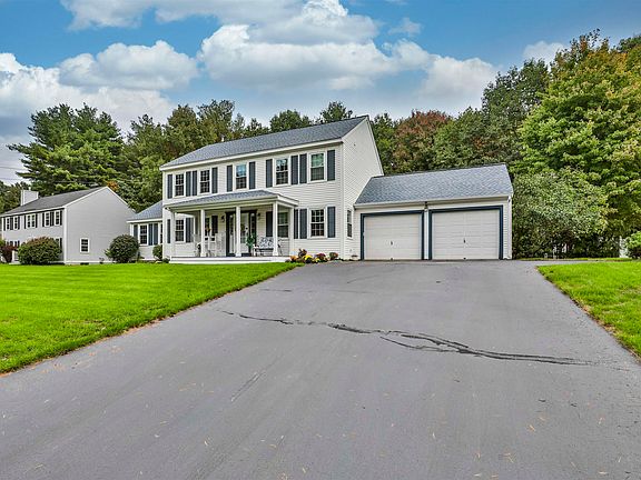 3rd image of 5 Sandstone Drive
