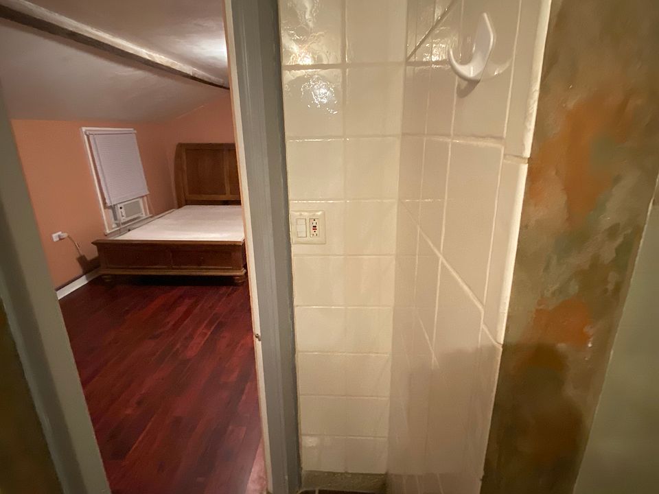 2nd image of 7 Virginia Ave