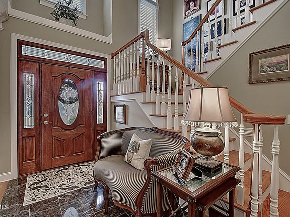 5th image of 117 Highland Gate Dr