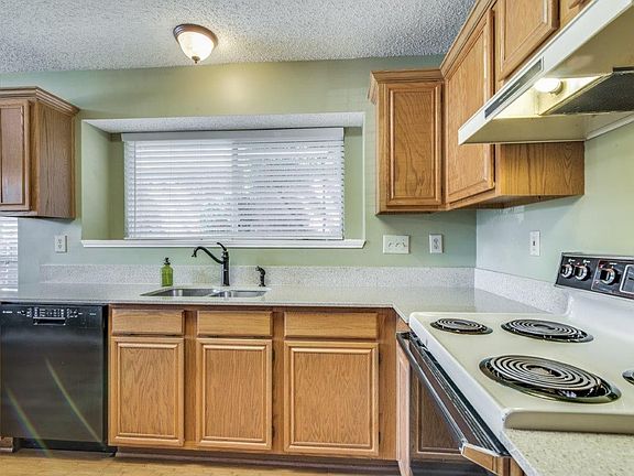5th image of 6812 Canoe Ln