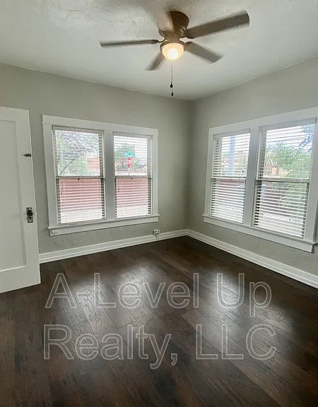 302 N Euclid Ave #1 — Photo 18