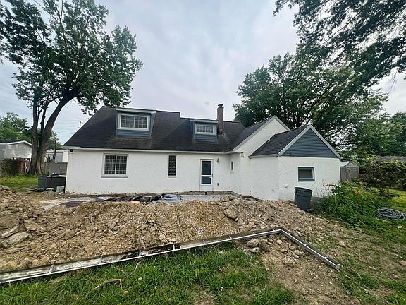 2nd image of 1384 Moler Rd