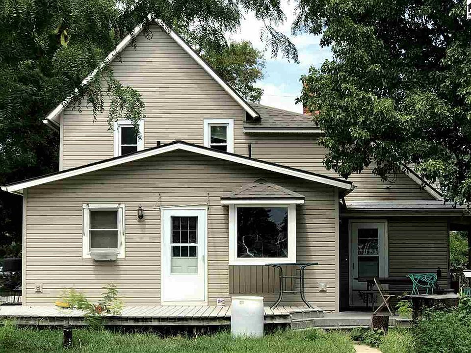 2nd image of 1365 W Kansas Ave