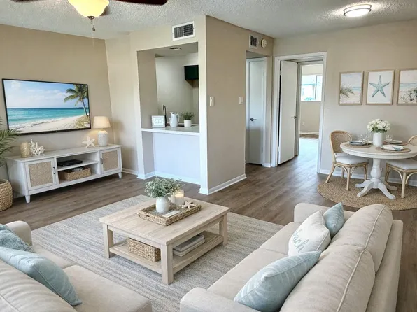 1516 Bay Area Blvd APT G6, Houston, TX 77058