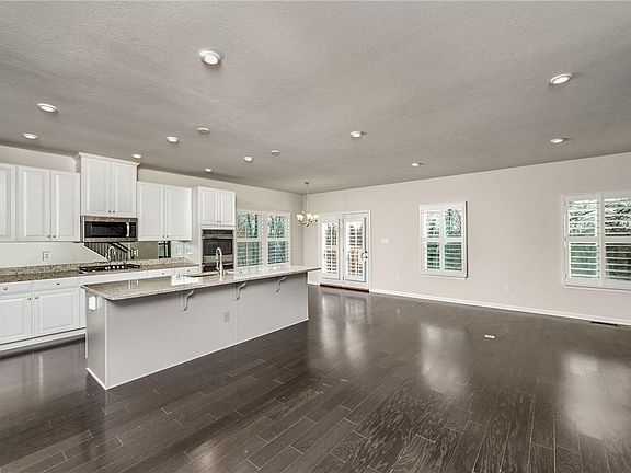 5th image of 109 Spyglass Dr