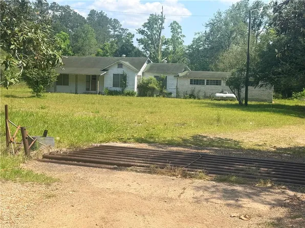 81 Agate Rd, Glenmora, LA 71433