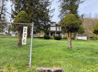 276 Kettle St, Rock, WV 24747