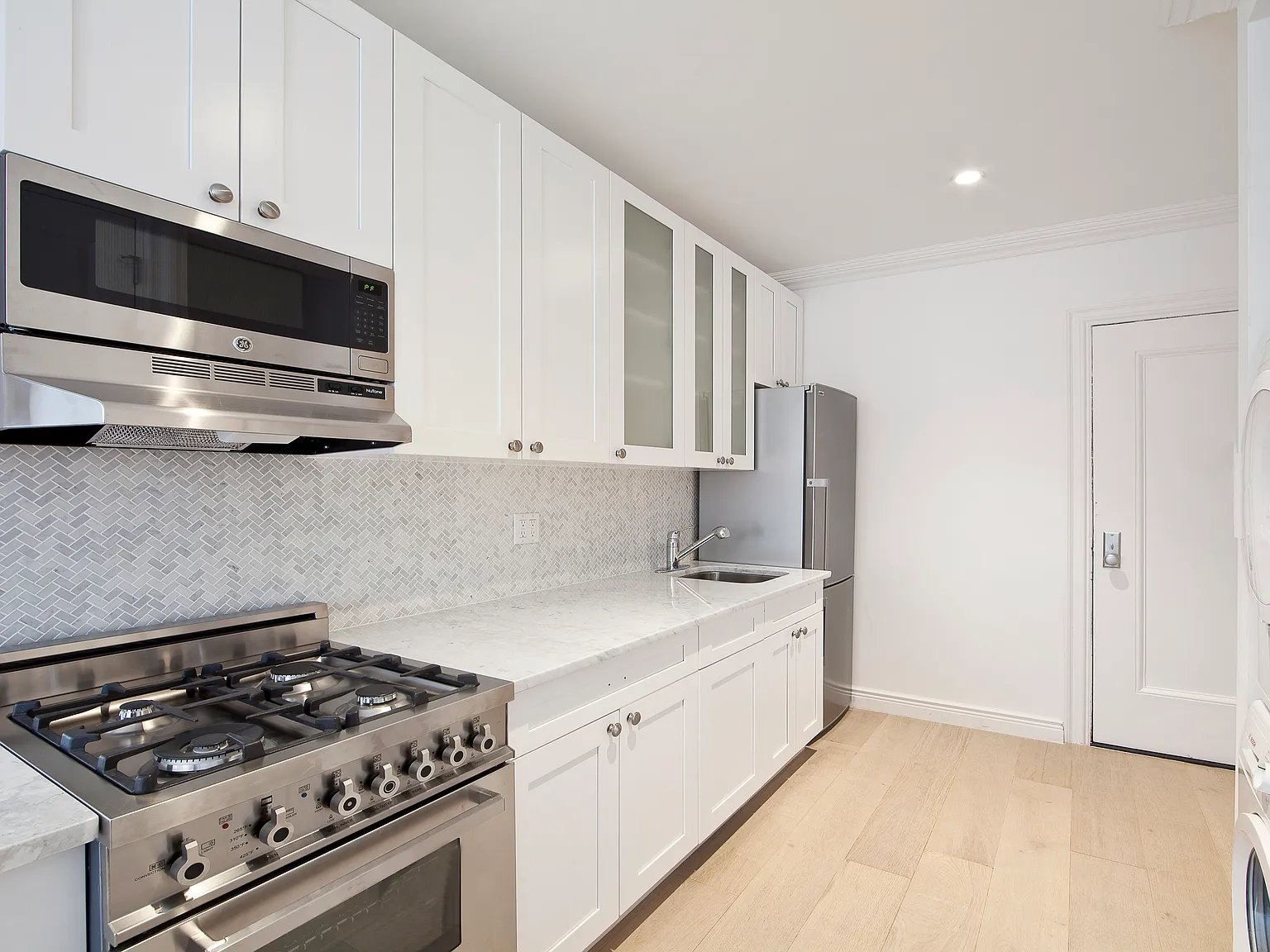 115 Henry Street — Photo 3