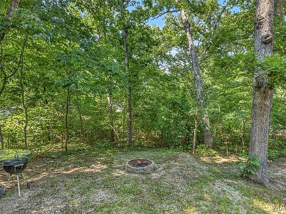 4th image of 9266 Mohican Dr