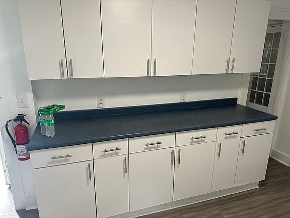4th image of 1329 Teaneck Rd