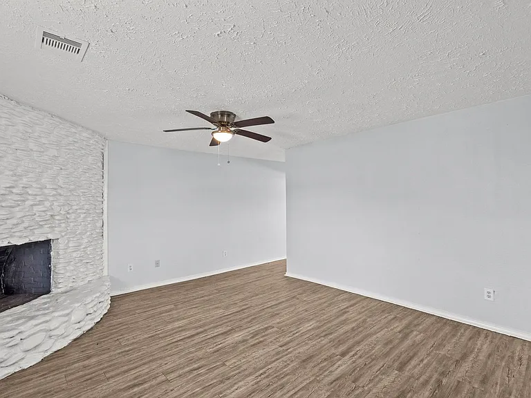 228 Orange St — Photo 5