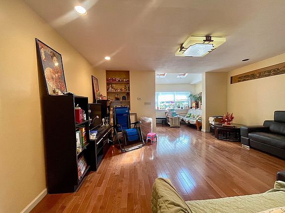 5th image of 1635 Cropsey Ave