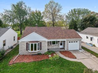 1648 Crooks St, Green Bay, WI 54302