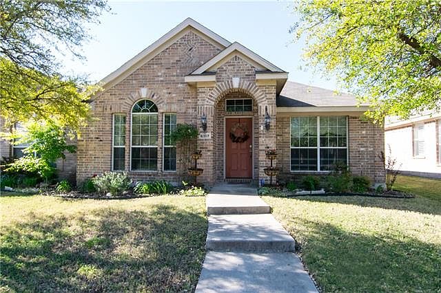1st image of 6117 Vineyard Ln