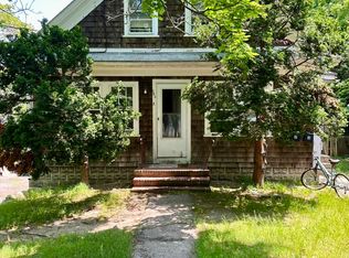 355 Palmer Ave, Falmouth, MA 02540