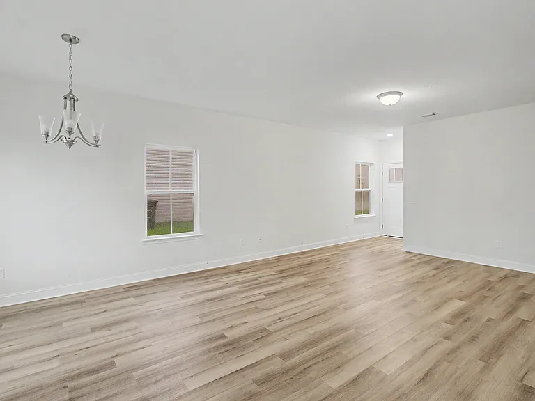 1246 Grayson Ave — Photo 4