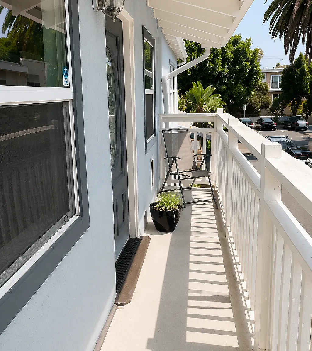 2 bed, 982 sqft, $3,800 — Photo 2