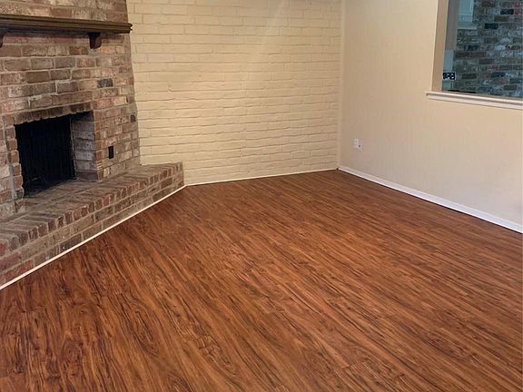 3rd image of 4040 Laura Leigh Ln