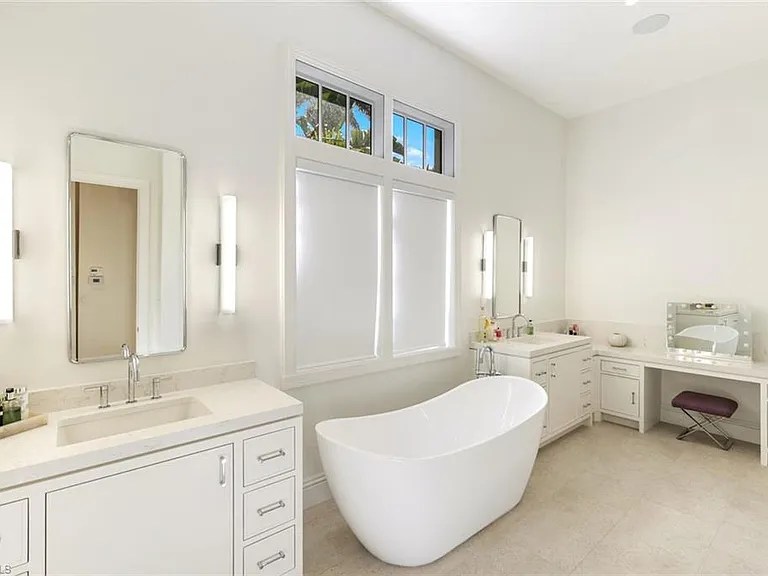 2904 Tiburon Blvd E — Photo 23