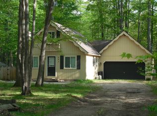 307 Wellington Dr, Roscommon, MI 48653