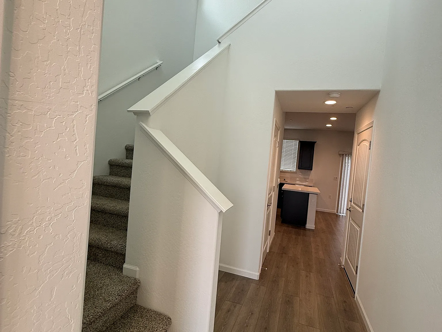 3 bed, 2.5 bath, 1503 sqft, $2,275 — Photo 4