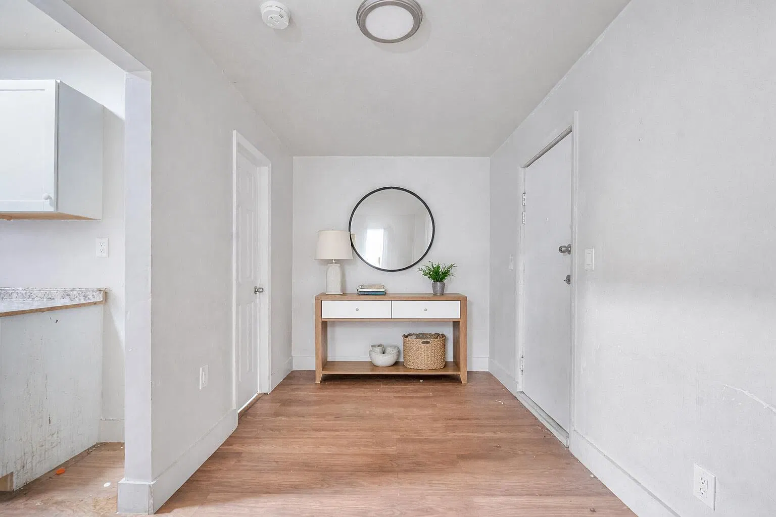 1 bed, 1.0 bath, 500 sqft, $1,600 — Photo 4