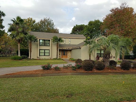 Big circle driveway