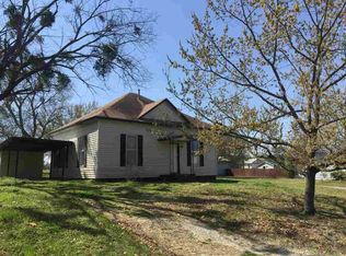 611 W Taliaferro St, Madill, OK 73446