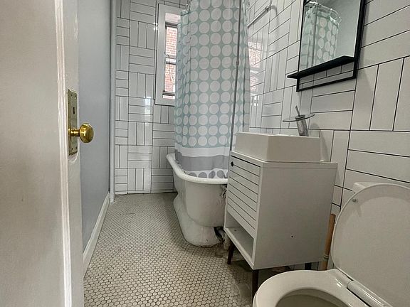 5th image of 3139 John F Kennedy Blvd #405
