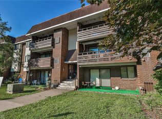 1575 Creekside Rd APT A8, Whitehall, PA 18052