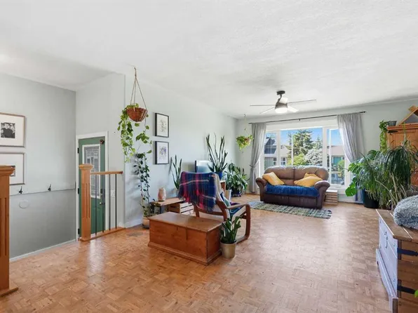 420 N Summerwood Pl SE, Airdrie, AB T4B 1W7
