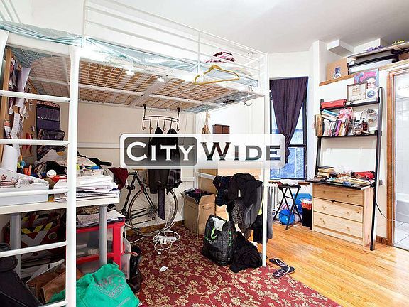 3rd image of 320 E 93rd St APT 4A