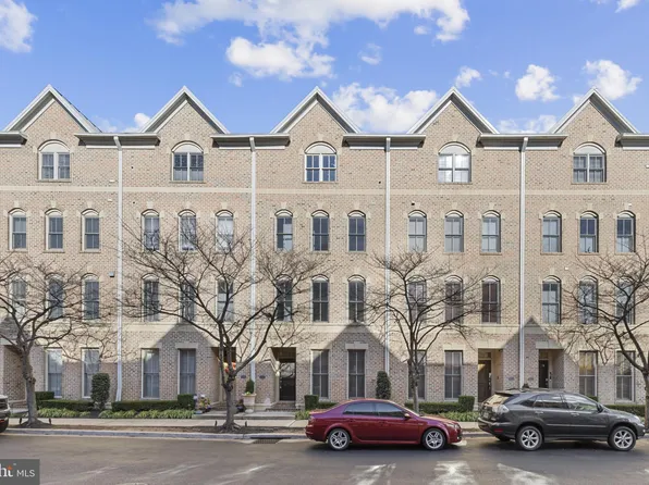 1256 Dockside Cir, Baltimore, MD 21224