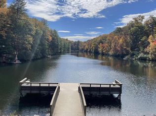 406 Featherbed Ln, Hedgesville, WV