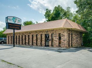 1341 N Main St, Crossville, TN 38555