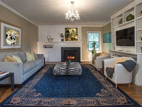 3rd image of 1301 Teneighth Way