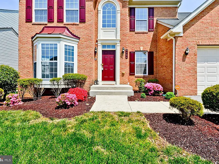 8006 Kingsmill Rd — Photo 2