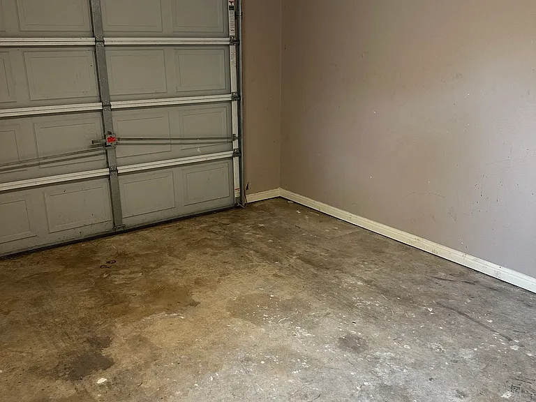 809 Adler St — Photo 13