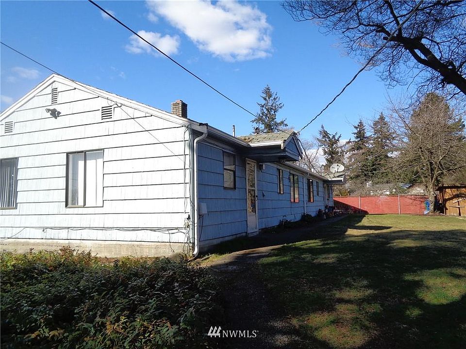 2nd image of 5542 S 119th St