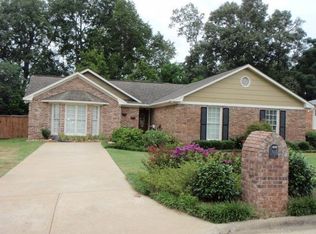 1513 Melanie Ln, Phenix City, AL 36867