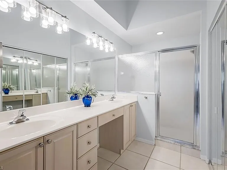 5360 Andover Dr #202 — Photo 16