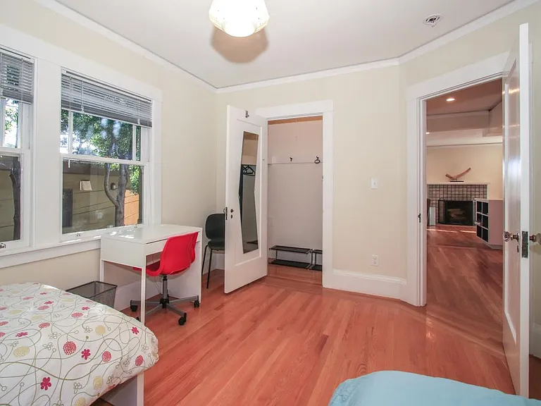 2403 Hillside Ave — Photo 24