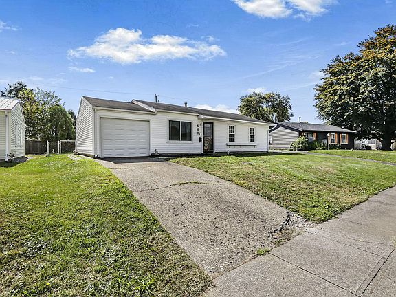 2nd image of 581 Edgewood Dr