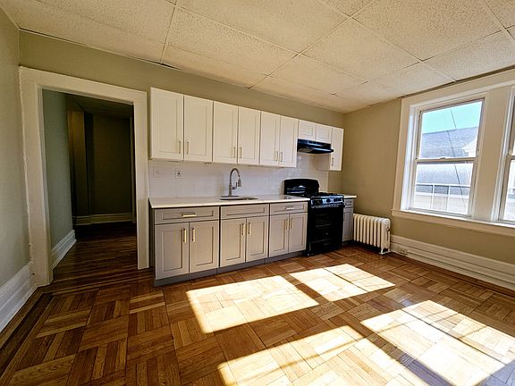 2nd image of 2 Columbia Ave #2A